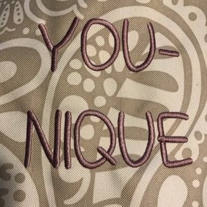 Thirty-One Oh-Snap Hanging Pocket YOUNIQUE